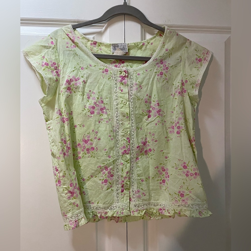 Character Brand Med Button Down Lace Detailed Floral Shirt Blouse EUC